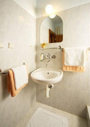 Henrietta 3* Praga