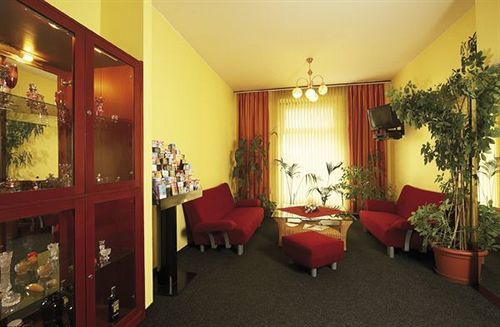 Henrietta 3* Praga