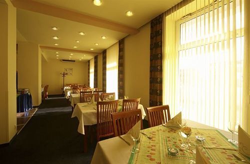 Hotel Henrietta 3*